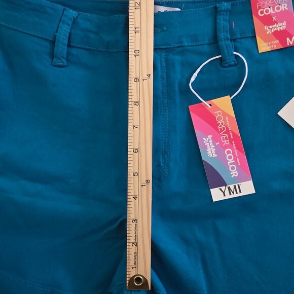 YMI Forever Color Woman's Shorts Blue Bell NWT Medium - Picture 5 of 7